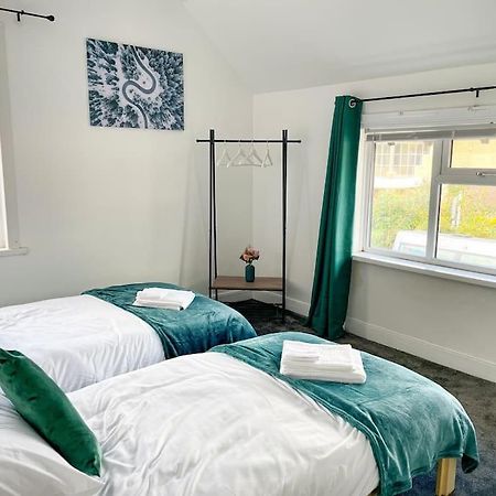 Perfect For Contractors & Families! 7 Beds Free Parking Apartment Бирмингам Екстериор снимка